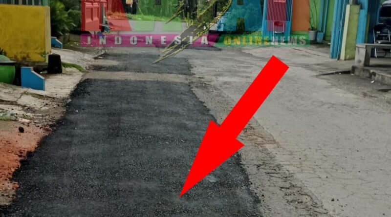 Dinas PUBM PemKab MALANG Gunakan Metode SALOB Untuk PEMELIHARAAN Jalan Raya TalangAgung Menuju TEGARON Sebagai Bentuk DUKUNGAN Mobilitas WARGA