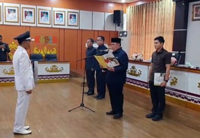 BUPATI Tanggamus Tekankan KREATIVITAS dan KEMANDIRIAN Desa Saat LANTIK Kepala Pekon PAW Desa TEGINENENG