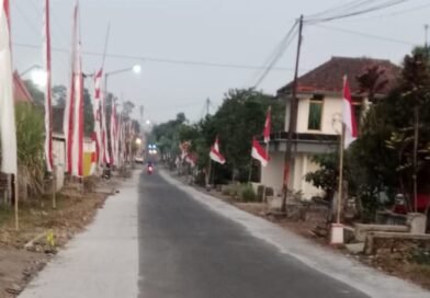DPU-BM PemKab MALANG Rampungkan Pembangunan PELEBARAN Bahu Jalan Raya Panggung Rejo Kelurahan TEGARON Kecamatan KEPANJEN